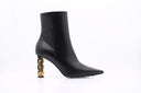 givenchy bottines femme cuir noir talon logo
bottes talon haut carré givenchy g cube 85 noir
bottines de luxe cuir veau noir givenchy femme
chaussures femme mode haute couture givenchy noir
g cube 85 booty noir cuir de veau bout pointu